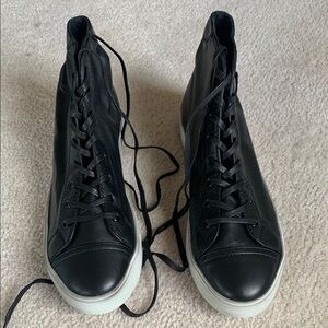 Black High-Top Men's Sneakers